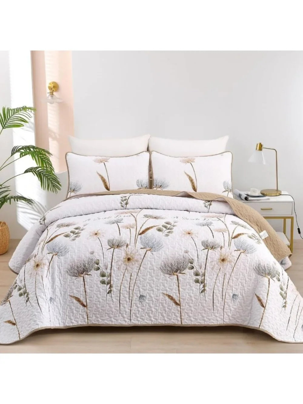 Floral Queen Quilt Bedding Set in Khaki with 2 Pillowcases - Cozy Bedspread